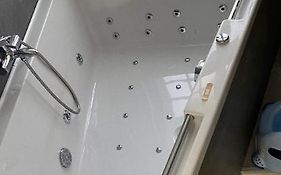 Sopot, Big Apartment For 6!!! Air Condition, Jacuzzi